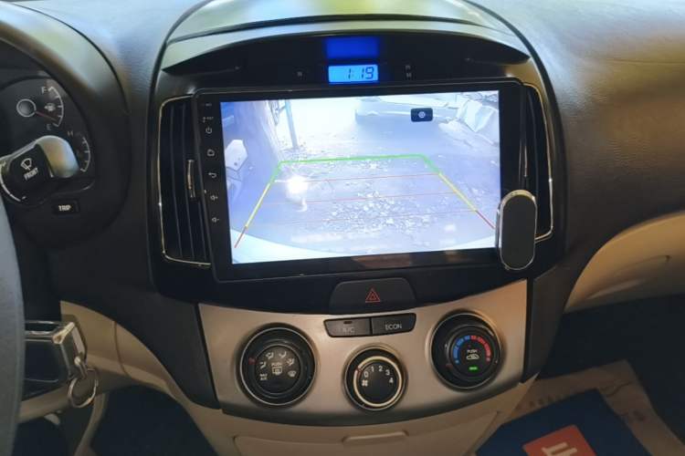 Used Hyundai Celesta 2015 1.6L Automatic Comfort Model Audio And AC Panel
