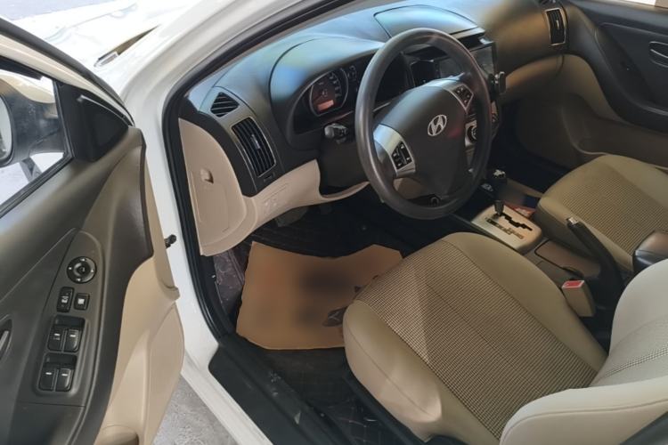 Used Hyundai Celesta 2015 1.6L Automatic Comfort Model Driver Seat