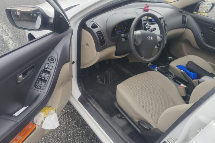 Used Hyundai Celesta 2015 1.6L Manual Comfort Model Driver Seat