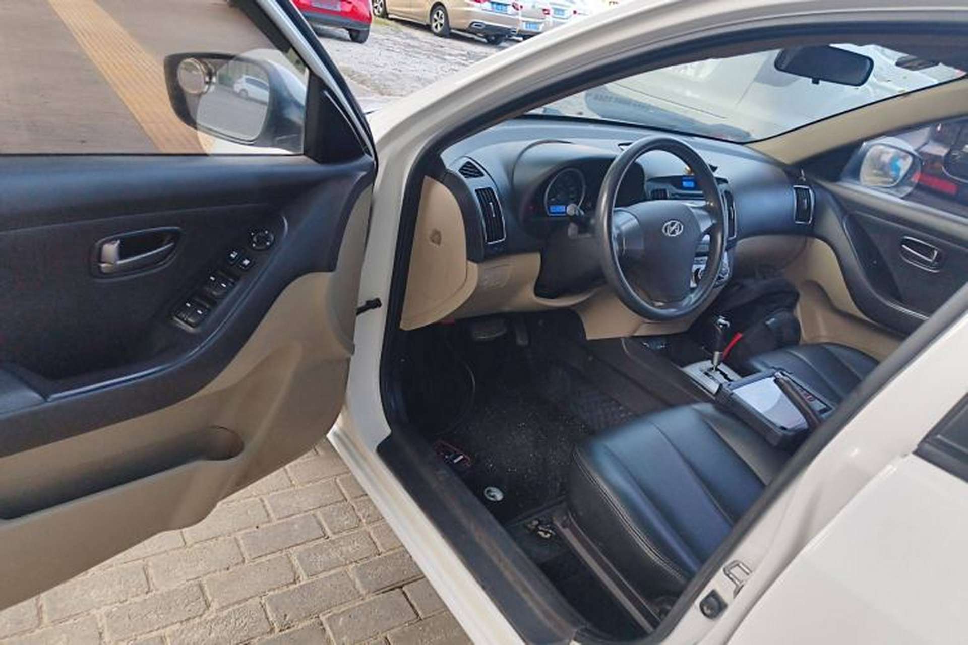 Used Hyundai Celesta 2015 1.6L Automatic Comfort Model Driver Seat