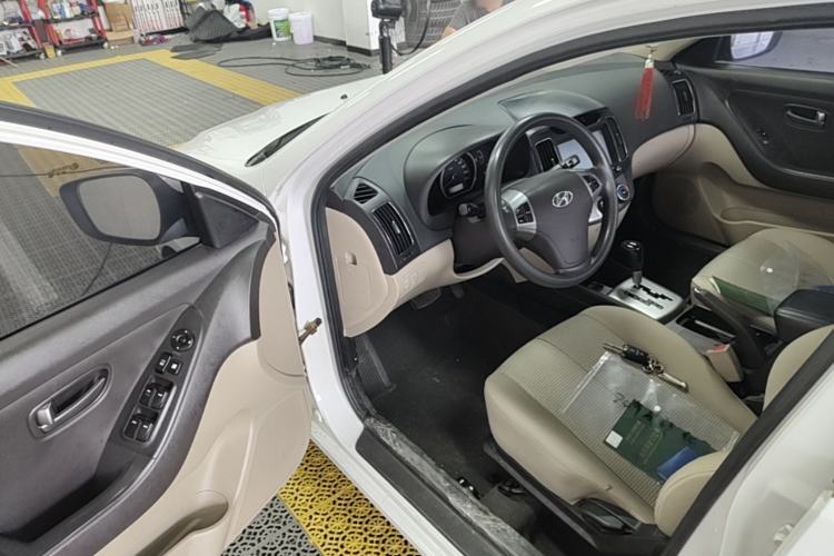 Used Hyundai Celesta 2015 1.6L Automatic Comfort Model Driver Seat