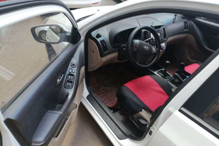 Used Hyundai Celesta 2015 1.6L Manual Comfort Model Driver Seat