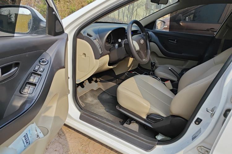 Used Hyundai Celesta 2015 1.6L Manual Comfort Model Driver Seat