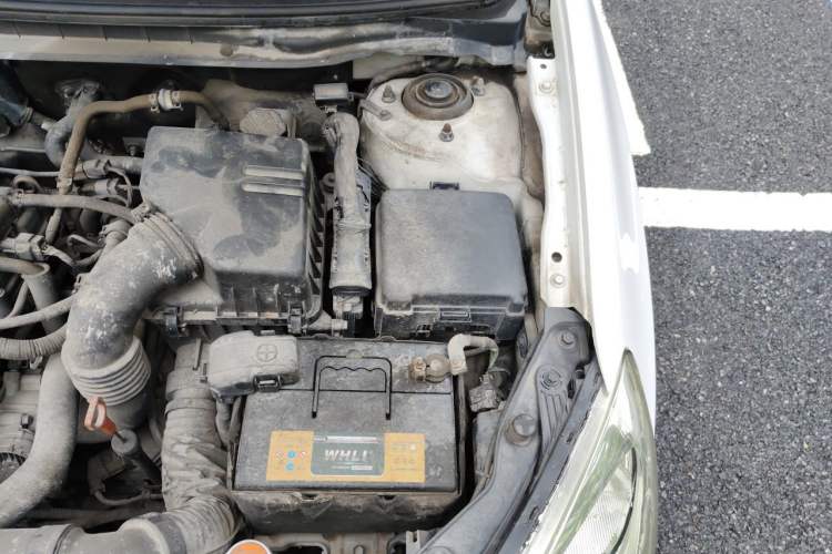 Used Hyundai Celesta 2015 1.6L Automatic Comfort Model Engine Bay Left