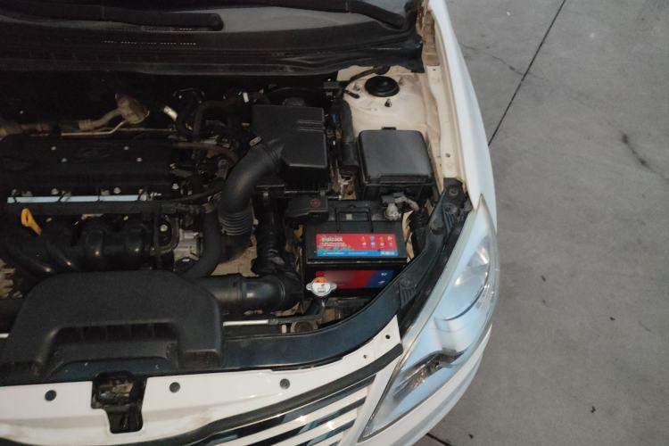 Used Hyundai Celesta 2015 1.6L Manual Comfort Model Engine Bay Left