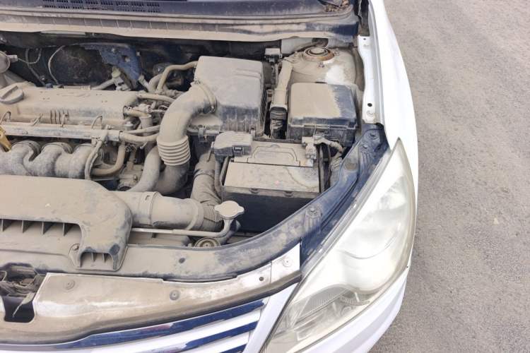 Used Hyundai Celesta 2015 1.6L Manual Comfort Model Engine Bay Left