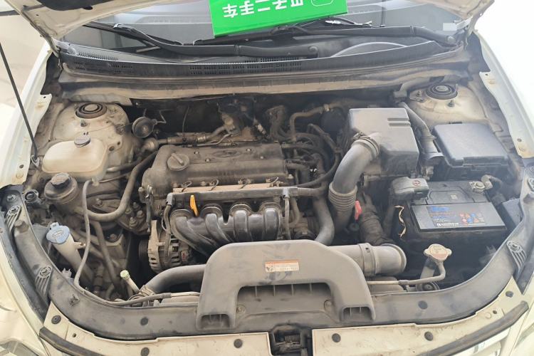 Used Hyundai Celesta 2015 1.6L Automatic Comfort Model Engine Bay