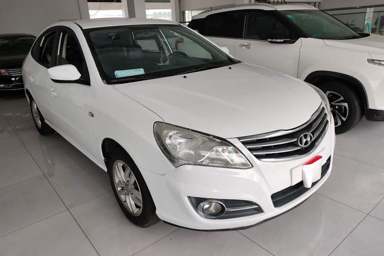 Used Hyundai Celesta 2015 1.6L Manual Comfort Model Exterior 1