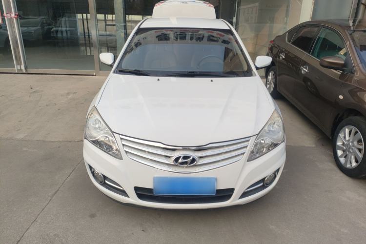Used Hyundai Celesta 2015 1.6L Manual Comfort Model Exterior 1