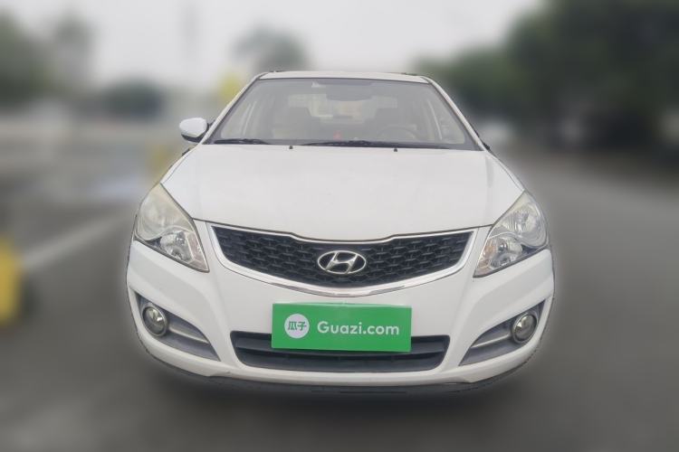 Used Hyundai Celesta 2015 1.6L Manual Comfort Model Front