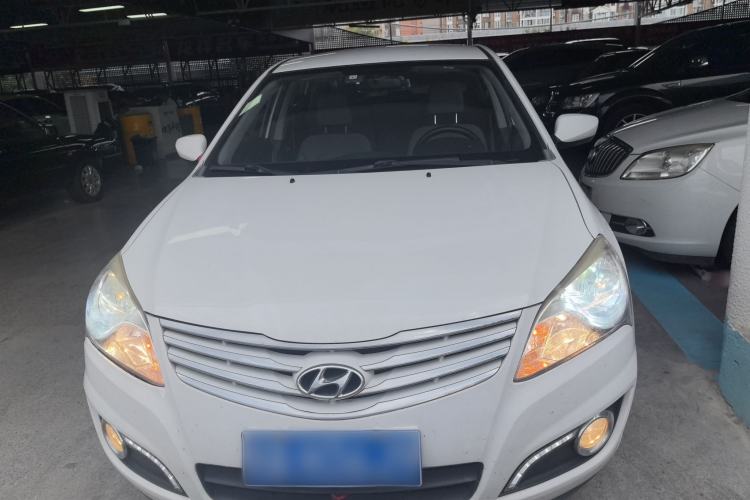 Used Hyundai Celesta 2015 1.6L Manual Comfort Model Front