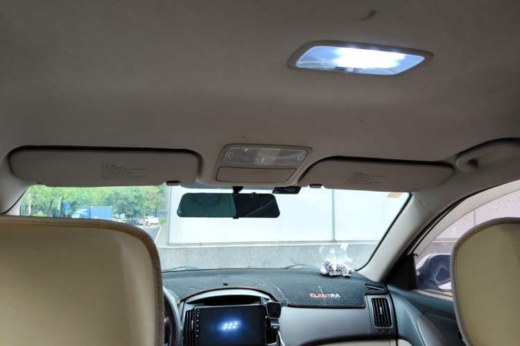 Used Hyundai Celesta 2015 1.6L Automatic Comfort Model Headliner