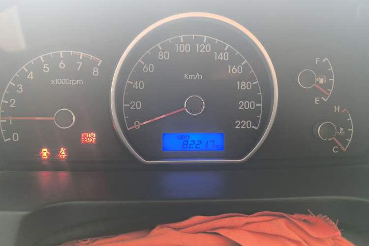 Used Hyundai Celesta 2015 1.6L Manual Comfort Model Instrument Cluster