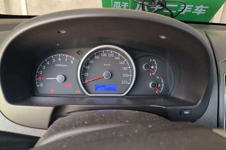 Used Hyundai Celesta 2015 1.6L Automatic Comfort Model Instrument Cluster