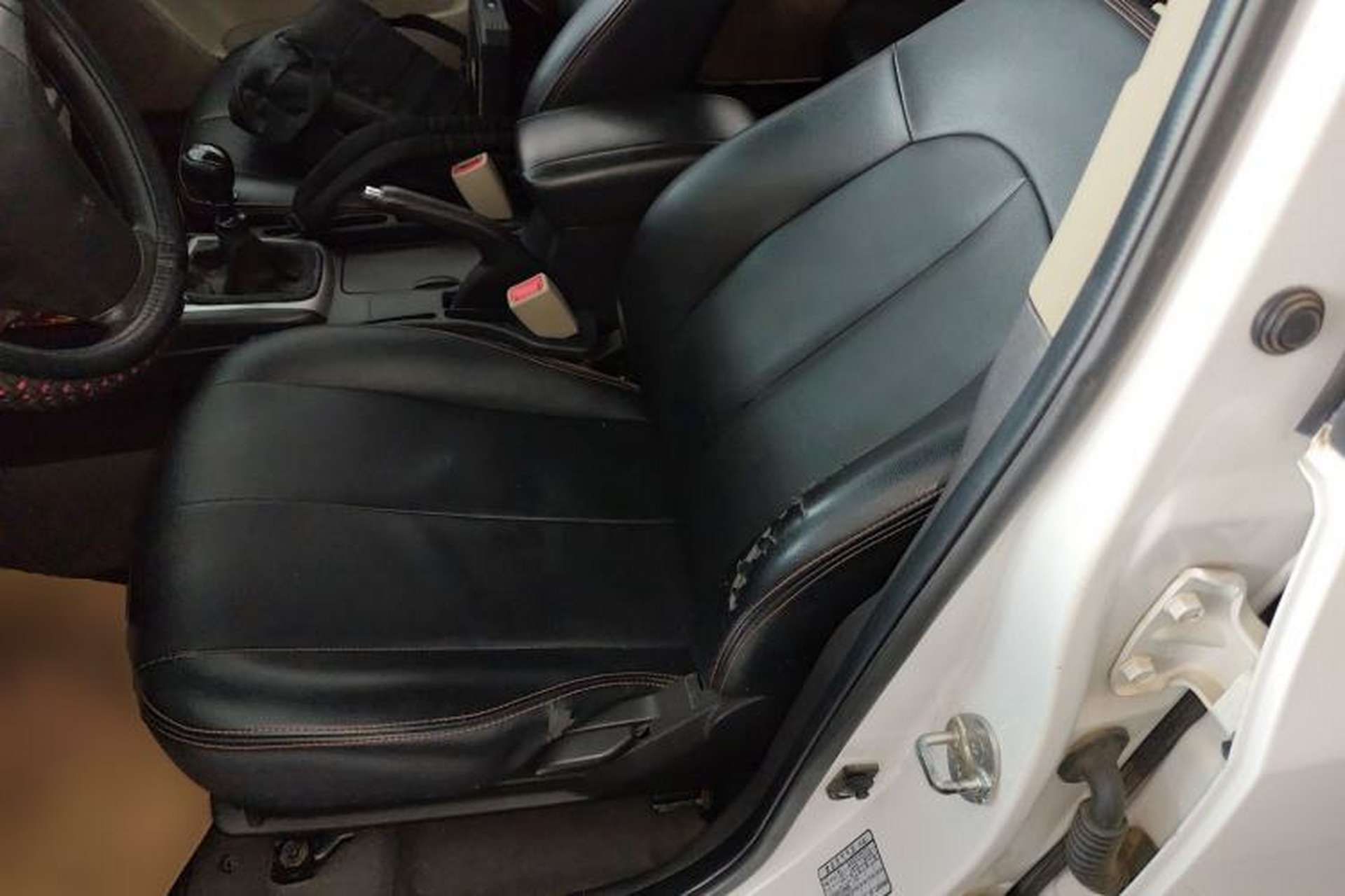 Used Hyundai Celesta 2015 1.6L Manual Comfort Model Left Front Seat