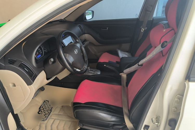Used Hyundai Celesta 2015 1.6L Automatic Comfort Model Left Front Seat