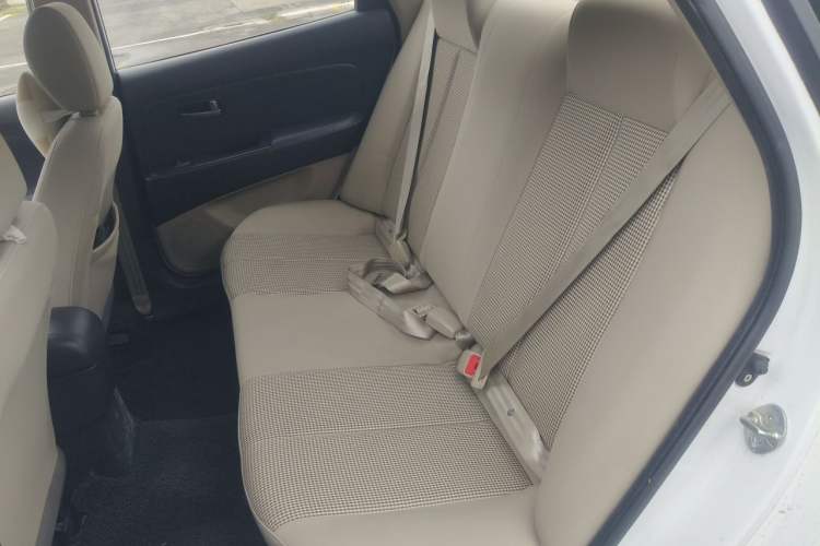 Used Hyundai Celesta 2015 1.6L Manual Comfort Model Left Rear Seat