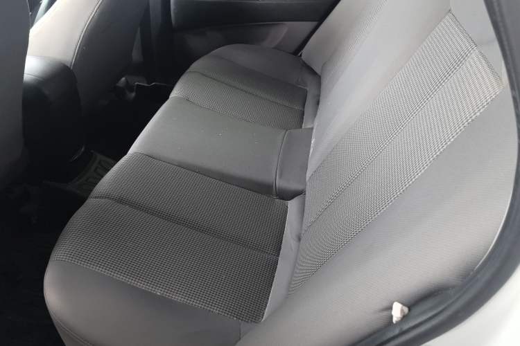 Used Hyundai Celesta 2015 1.6L Manual Comfort Model Left Rear Seat