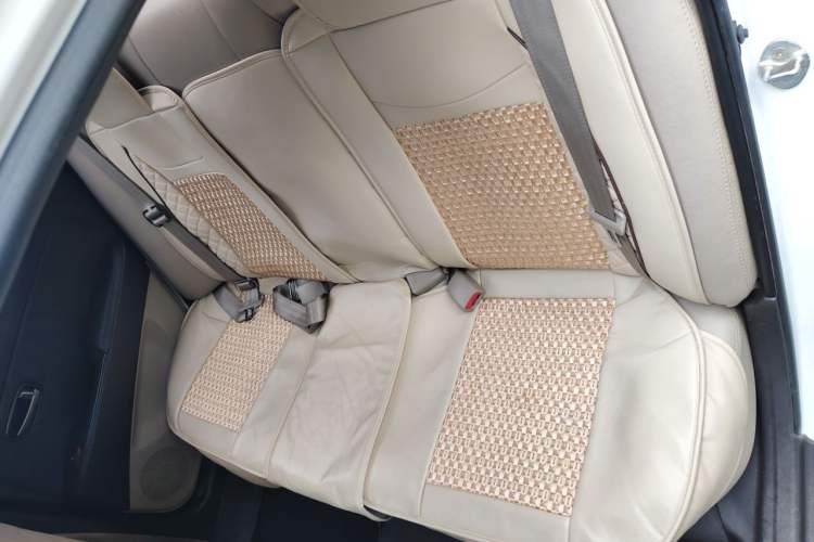 Used Hyundai Celesta 2015 1.6L Automatic Comfort Model Left Rear Seat