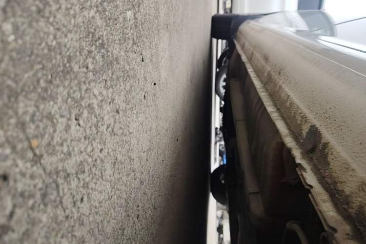 Used Hyundai Celesta 2015 1.6L Automatic Comfort Model Left Side Sill