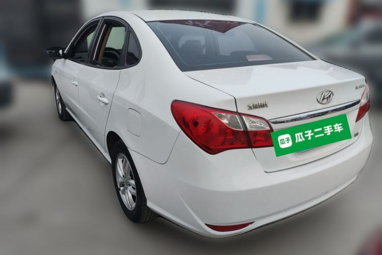 Used Hyundai Celesta 2015 1.6L Manual Comfort Model Rear Left 45 Deg