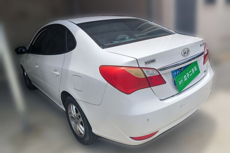 Used Hyundai Celesta 2015 1.6L Automatic Comfort Model Rear Left 45 Deg