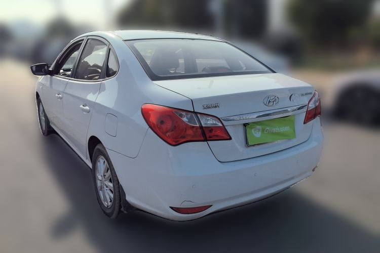 Used Hyundai Celesta 2015 1.6L Manual Comfort Model Rear Left 45 Deg