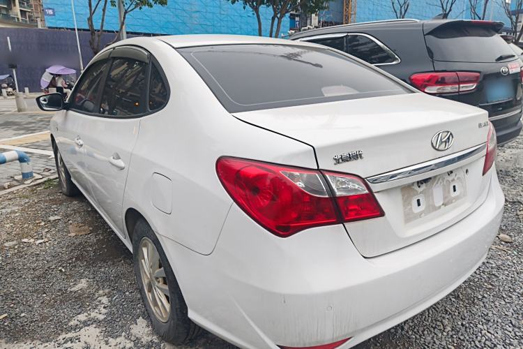 Used Hyundai Celesta 2015 1.6L Automatic Comfort Model Rear Left 45 Deg