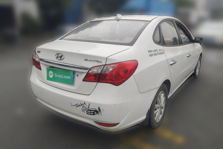 Used Hyundai Celesta 2015 1.6L Manual Comfort Model Rear Right 45 Deg
