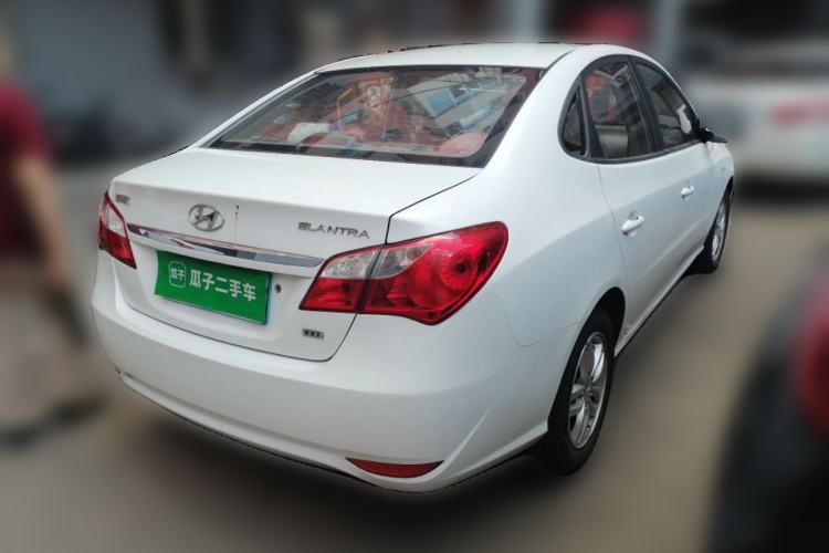 Used Hyundai Celesta 2015 1.6L Manual Comfort Model Rear Right 45 Deg