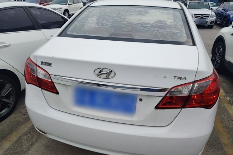Used Hyundai Celesta 2015 1.6L Automatic Comfort Model Rear
