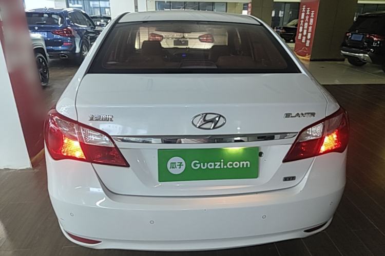 Used Hyundai Celesta 2015 1.6L Automatic Comfort Model Rear