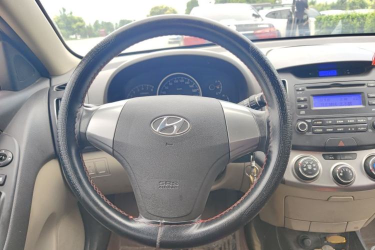 Used Hyundai Celesta 2015 1.6L Manual Comfort Model Steering Wheel