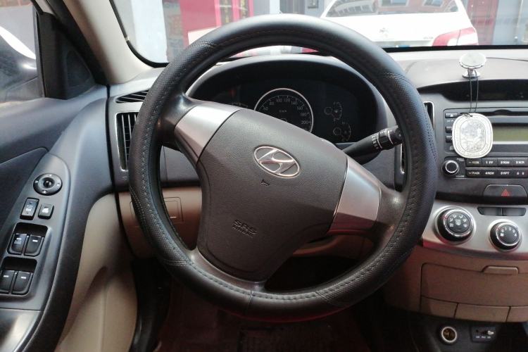 Used Hyundai Celesta 2015 1.6L Manual Comfort Model Steering Wheel