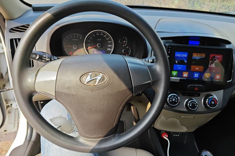 Used Hyundai Celesta 2015 1.6L Manual Comfort Model Steering Wheel