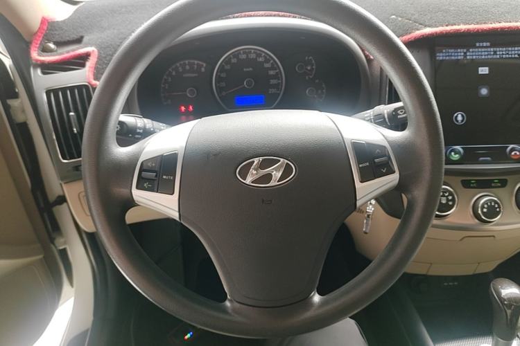 Used Hyundai Celesta 2015 1.6L Automatic Comfort Model Steering Wheel