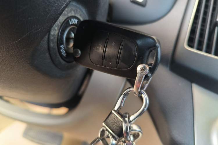 Used Hyundai Celesta 2015 1.6L Automatic Comfort Model Vehicle Key