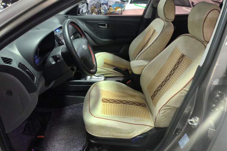 Used Hyundai Celesta 2015 1.6L Automatic Comfort Model Left Front Seat