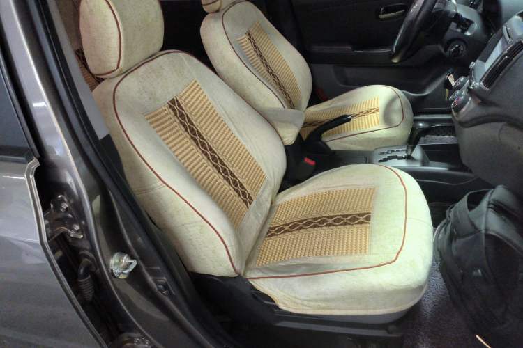 Used Hyundai Celesta 2015 1.6L Automatic Comfort Model Right Front Seat