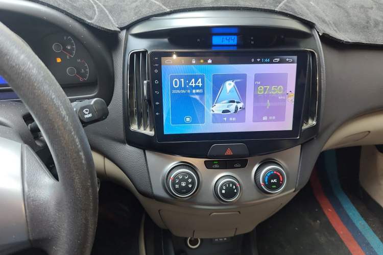 Used Hyundai Celesta 2016 1.6L Manual Joy Edition Audio And AC Panel