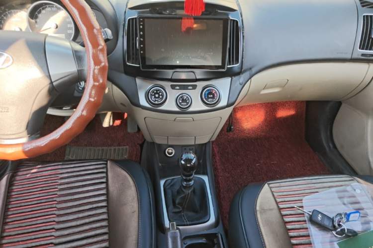 Used Hyundai Celesta 2016 1.6L Manual Joy Edition Audio And AC Panel