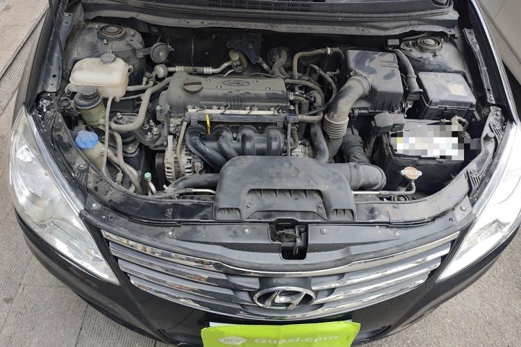 Used Hyundai Celesta 2016 1.6L Manual Joy Edition Engine Bay