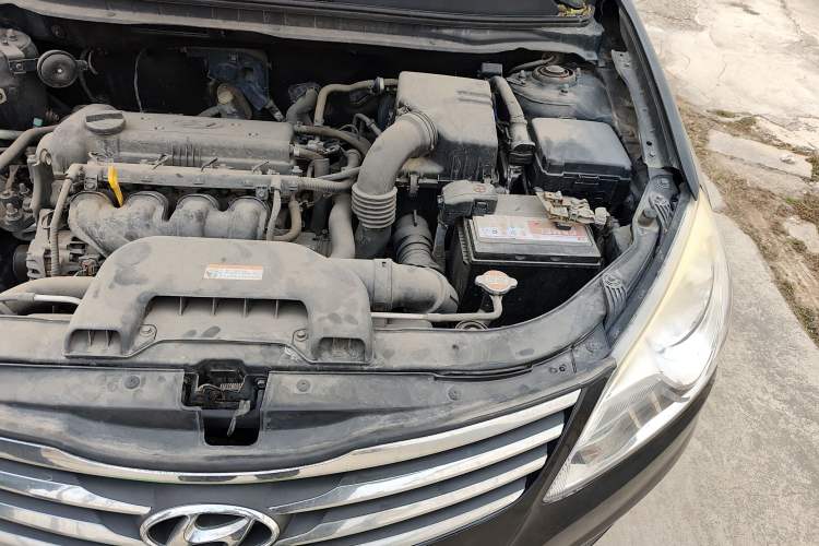 Used Hyundai Celesta 2016 1.6L Manual Joy Edition Engine Bay Left