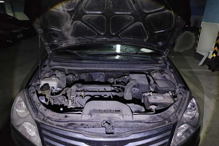 Used Hyundai Celesta 2016 1.6L Manual Joy Edition Engine Bay