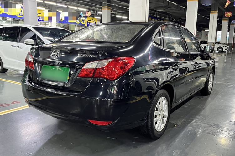 Used Hyundai Celesta 2016 1.6L Manual Joy Edition Exterior 3