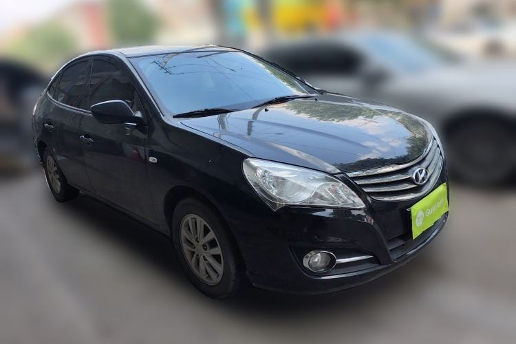 Used Hyundai Celesta 2016 1.6L Manual Joy Edition Front Right 45 Deg