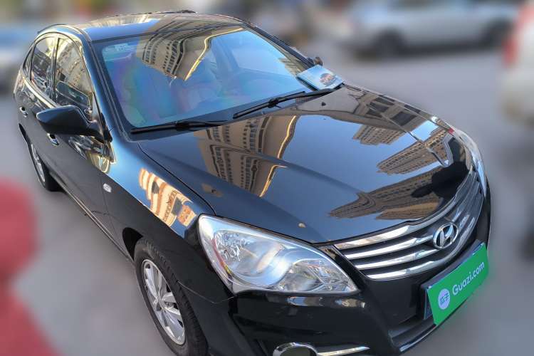 Used Hyundai Celesta 2016 1.6L Manual Joy Edition Front Right 45 Deg