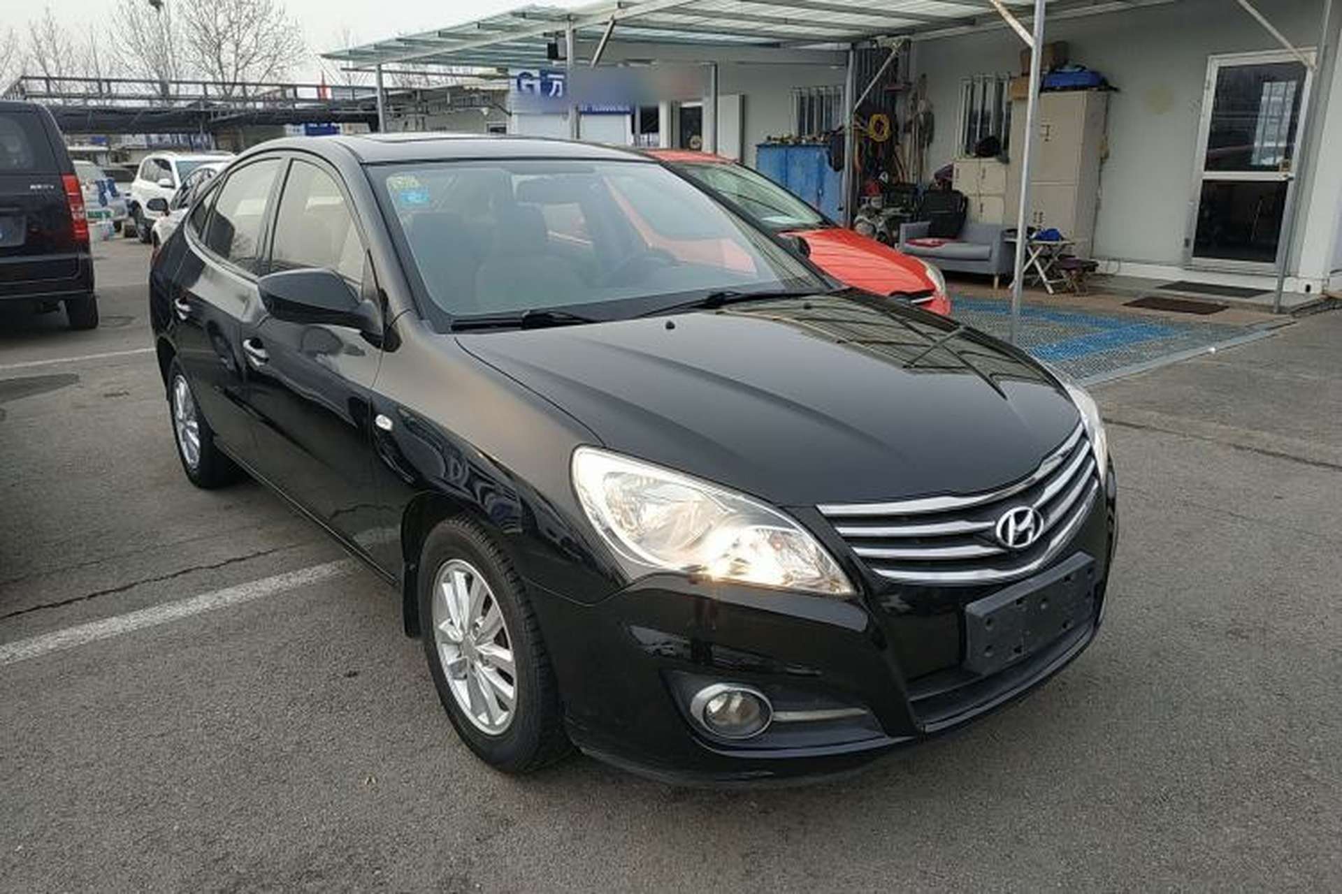 Used Hyundai Celesta 2016 1.6L Manual Jia Yue Sunroof Edition Front Right 45 Deg
