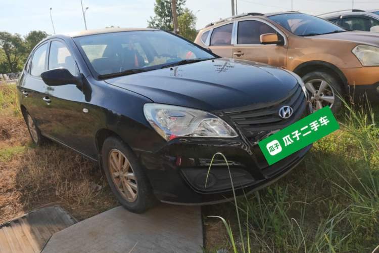 Used Hyundai Celesta 2016 1.6L Manual Joy Edition Front Right 45 Deg