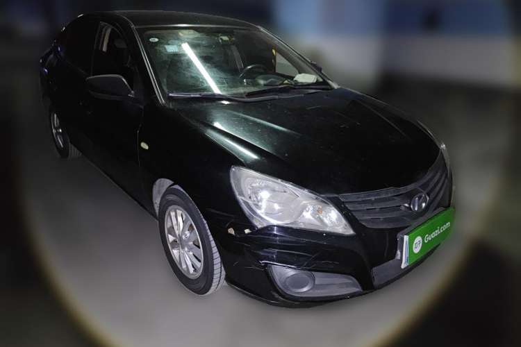 Used Hyundai Celesta 2016 1.6L Manual Joy Edition Front Right 45 Deg